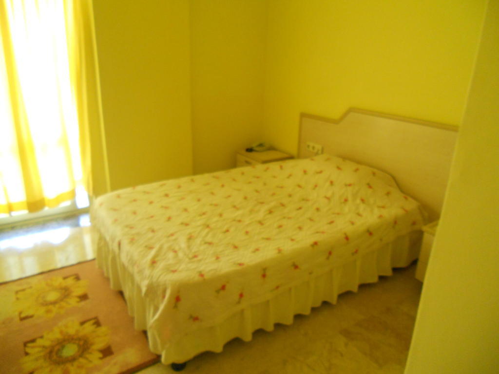 Baris Hotel Erdemli Chambre photo